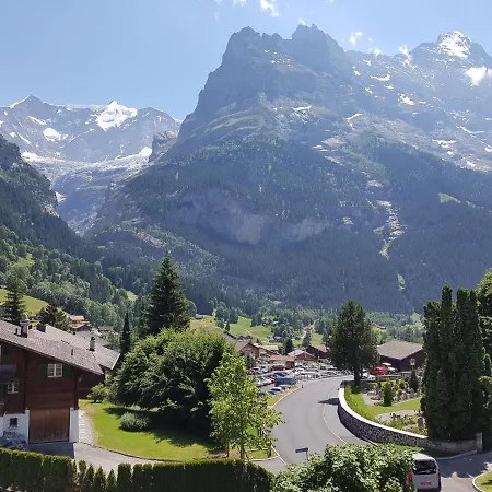 Atemberaubende Sicht Auf Eiger Nordwand Apartmán
